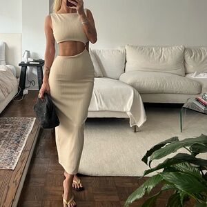 Not Yours To Keep Penelope Midi Dress
